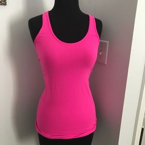 Lululemon hot pink racer back running top 👟